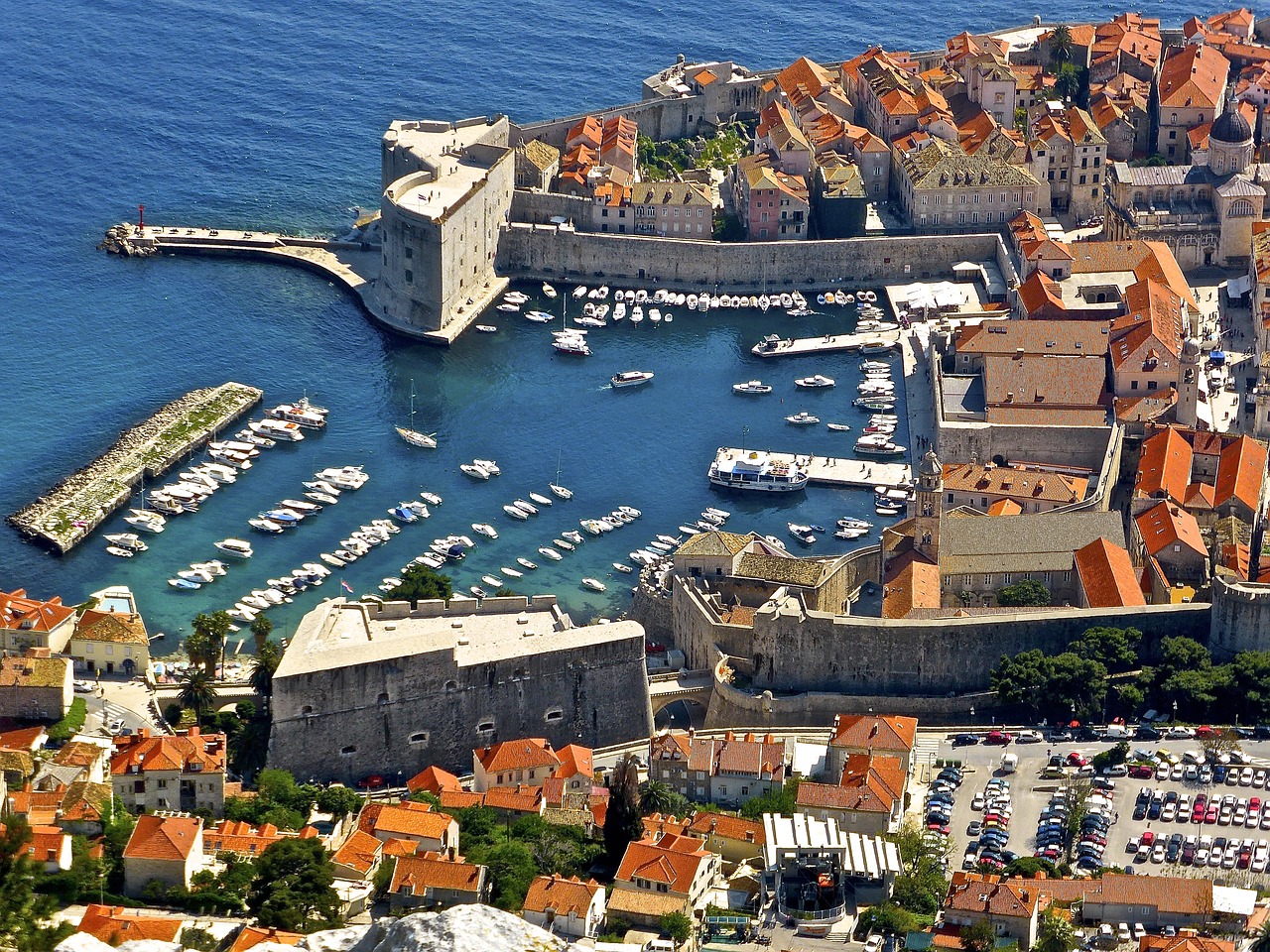 dubrovnik-708196_1280.jpg