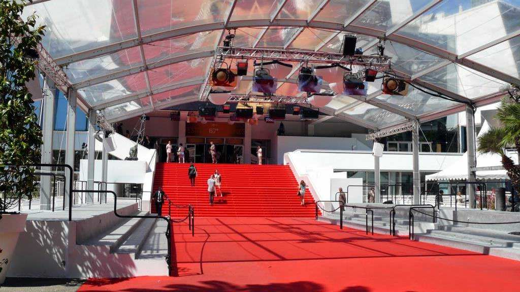 Poczuj się jak gwiazda fimowa w Cannes!