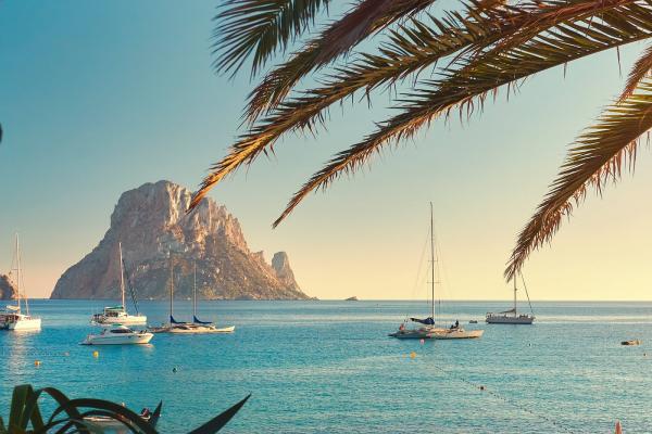 Rejs po Balearach - Majorka i Ibiza z TBT